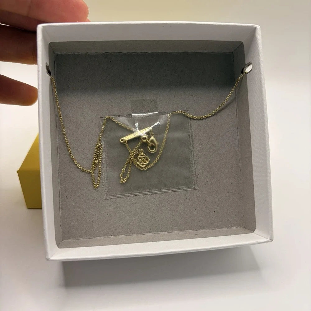 Kendra Scott Grandma Crystal Short Pendant Necklace Gold White 14k Gold Plated